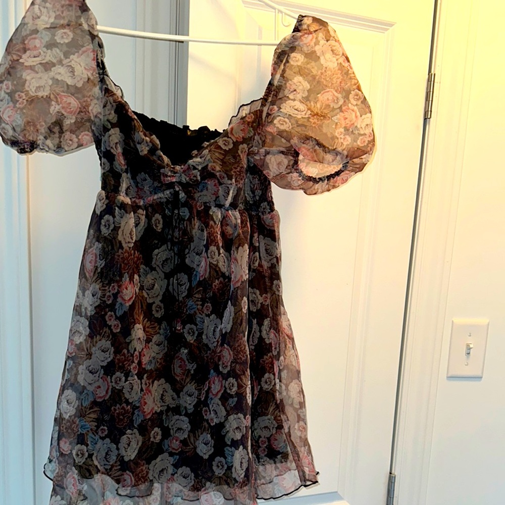 Floral Sheer Puff Sleeve Dress - Picture 2 of 11